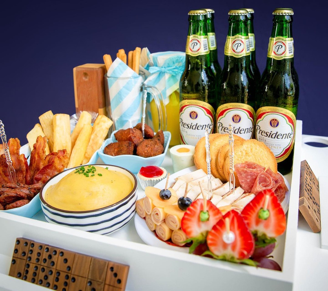 Brindis de Amor 19,850 "Comparte el amor, brinda el momento"
