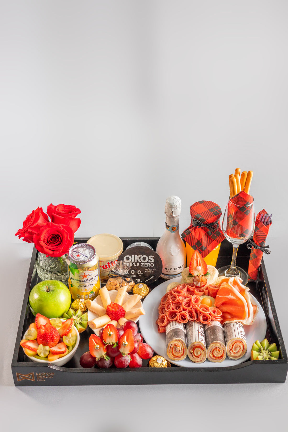 11.Bandeja Supreme   RD 9,950.00